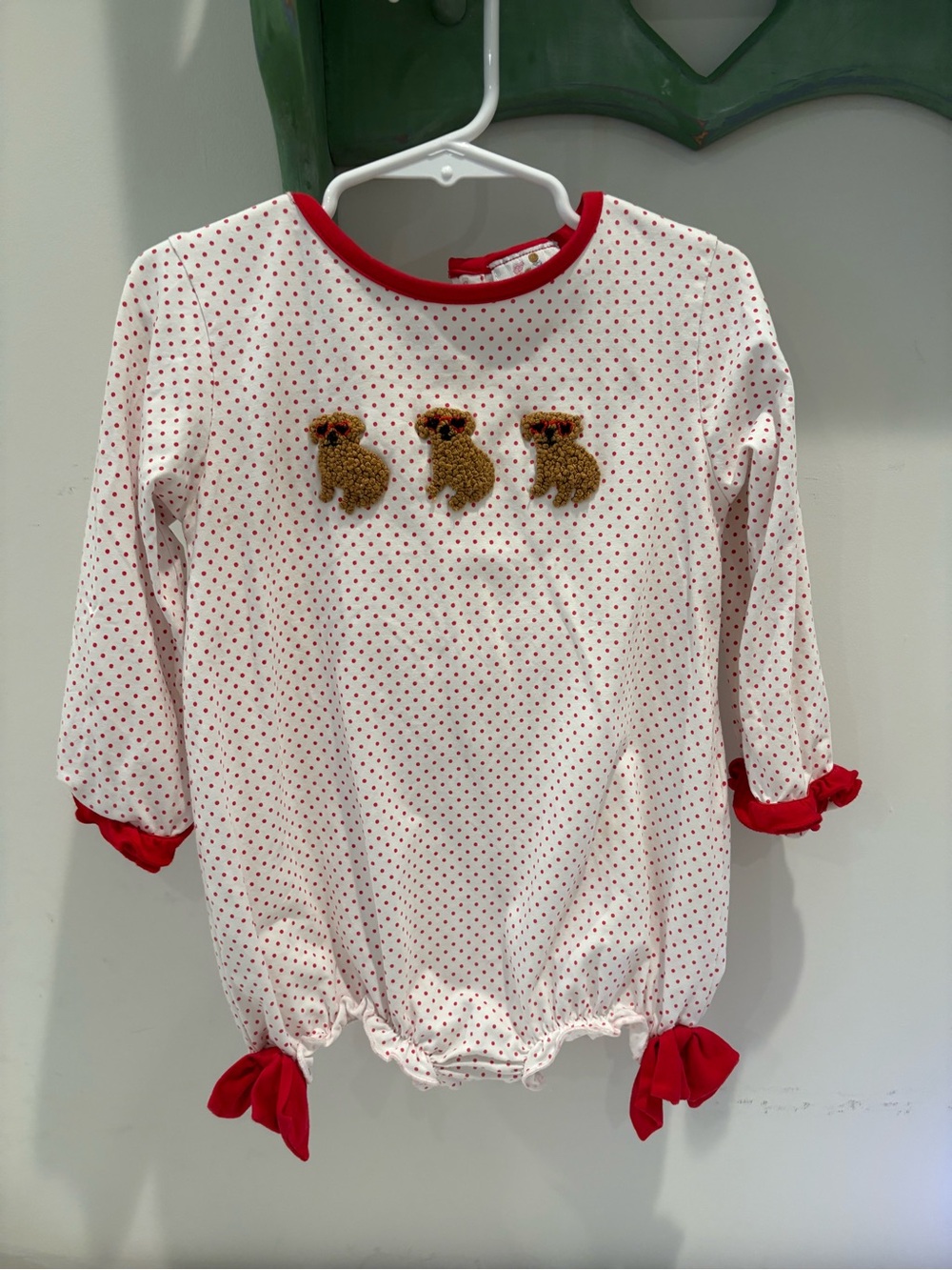 Red and White Bubble with Dog French Knot